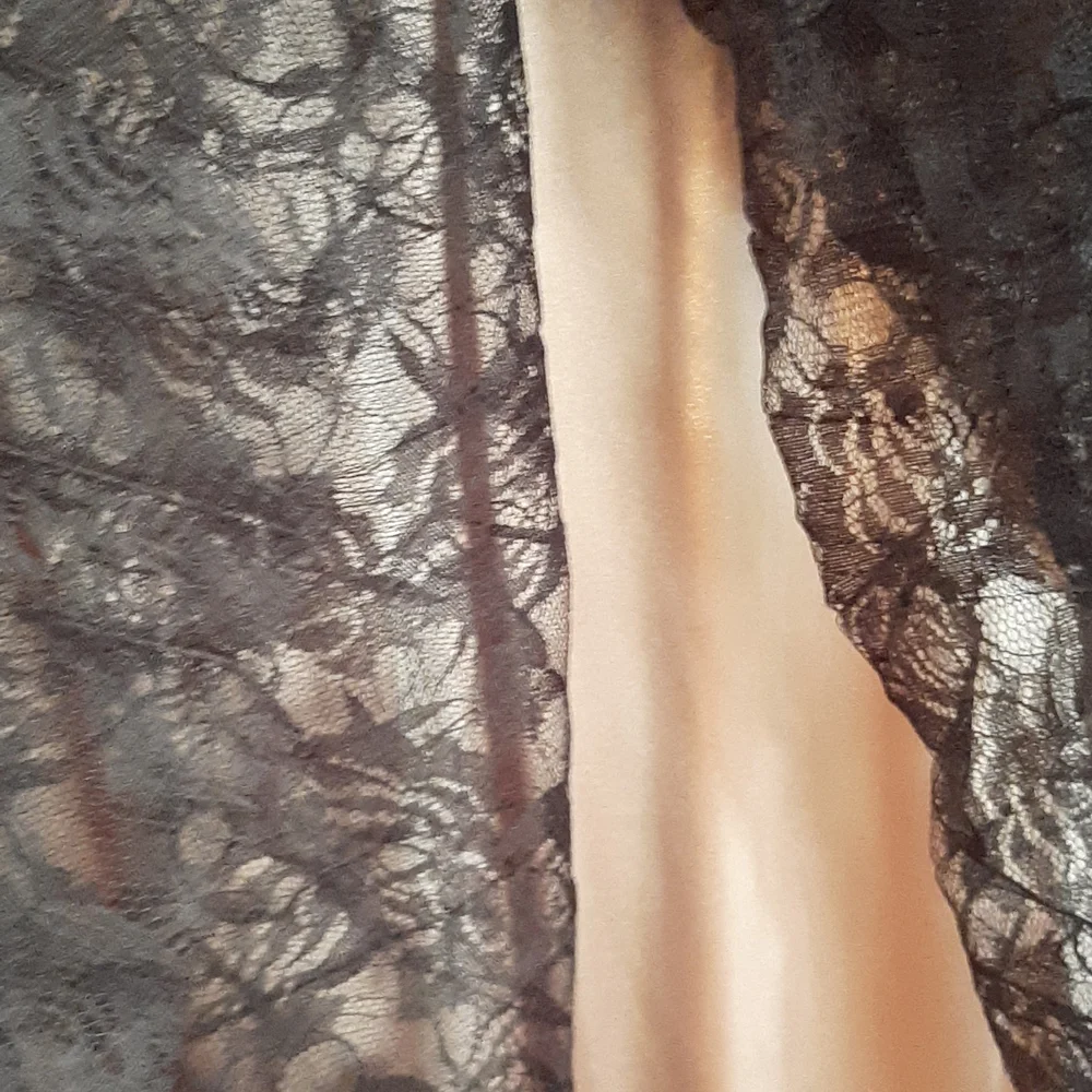 Dress - Picture 4 of 8